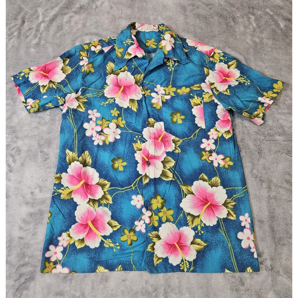 Vintage 1950s Royal Hawaiian Aloha Shirt Loop Collar Size Medium
